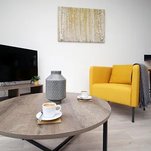 https://contemporary-3-bed-house-in-swansea-sleeps-5.cardiffhotelswales.com